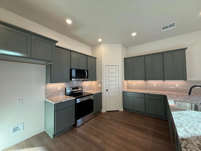 Photo - 3011 138th Pl