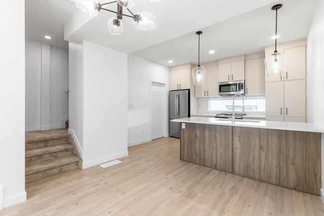 Photo - 8554-8583 83 Ave NW Unit MAIN 8554