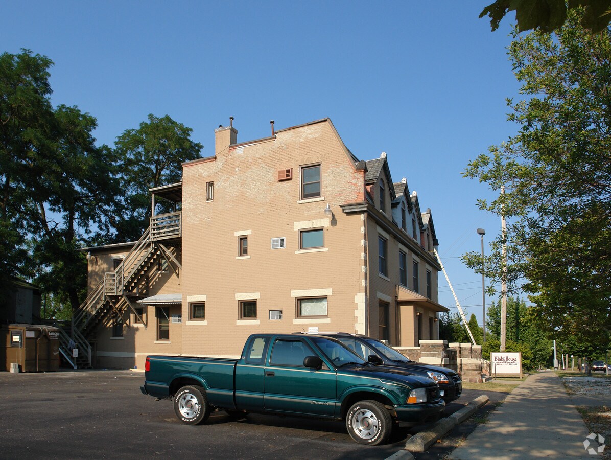 Photo - Blake House Apartments