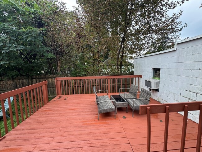 Photo - 202 Lincoln Ave Unit 1