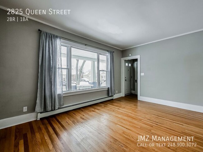 Photo - 2825 Queen St