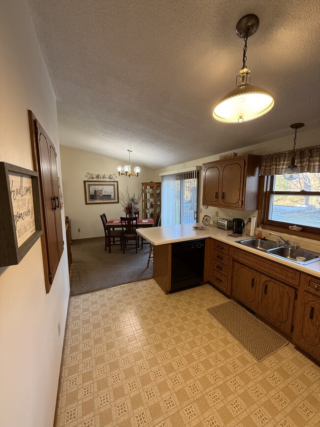 Photo - 520 S Kensington Dr