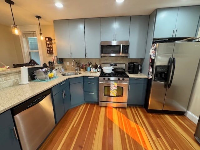 Building Photo - 211 W 8th St Unit 2 Rental