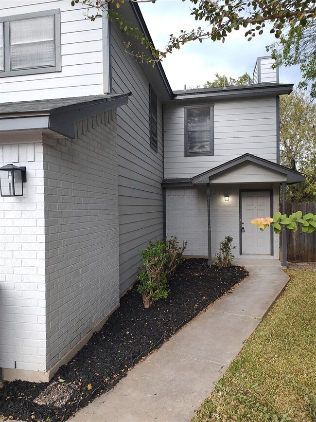 Photo - 1208 Gingerlily Cove