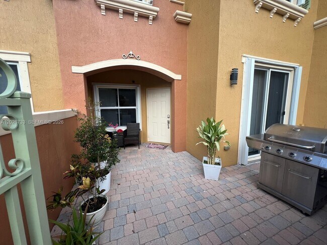 Photo - 943 SW 143rd Terrace Unit 2109