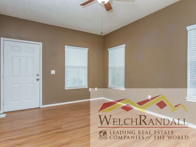 Photo - Comfort Meets Style: 2 Bed, 1.5 Bath Herri...