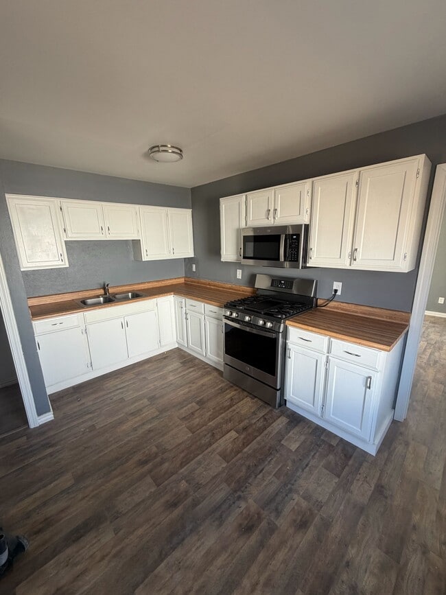 Photo - 1419 N Arapahoe St