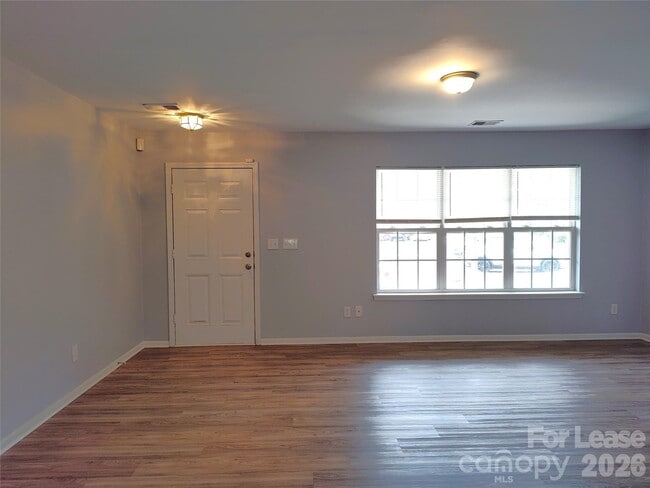 Photo - 14934 Deshler Ct