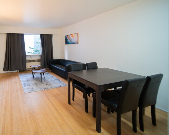 Photo - 1925 Nelson St Unit 206