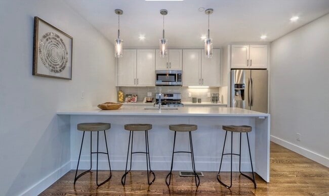 Photo - 15 W Bellflower St Unit 1