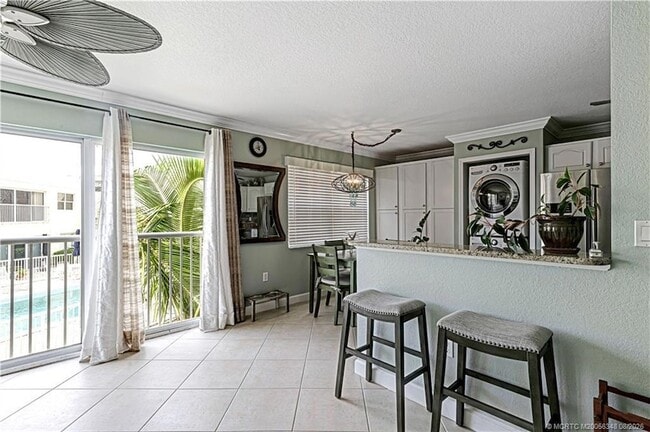 Photo - 3541 NE Ocean Blvd Unidad 14