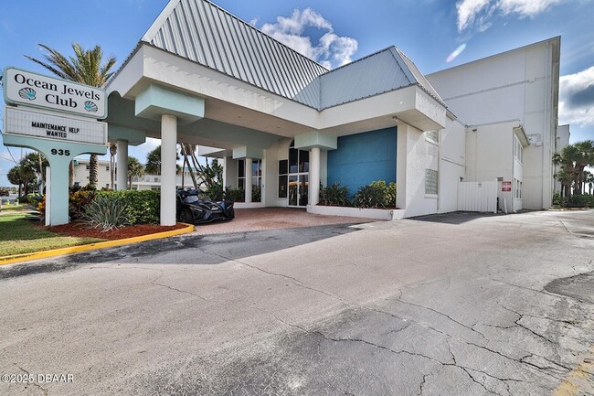 Photo - 935 S Atlantic Ave