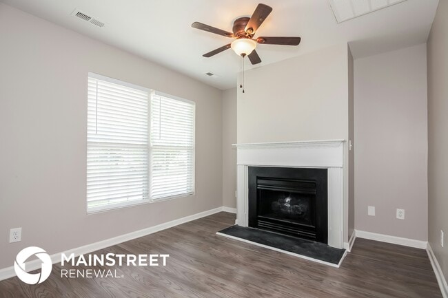 Photo - 5949 Hamilton Oaks Dr