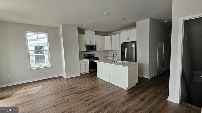 Building Photo - 253 Talucci Dr Rental