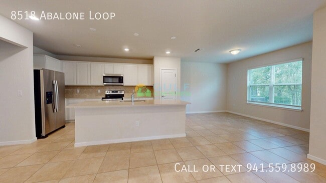 Photo - 8518 Abalone Loop