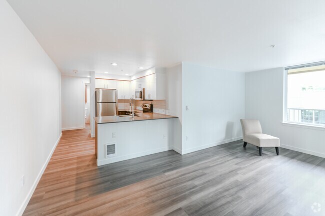 1HAB, 1BA - 550&nbsp;ft² - Lake Union Tower