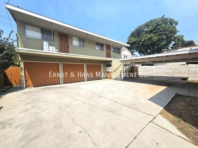 Building Photo - 2527 Eucalyptus Ave Unit #01 Rental