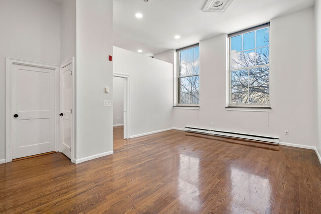 Photo - 350 W 4th St Condo Unit 207