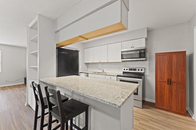 Photo - 7739 Pinnacle Dr