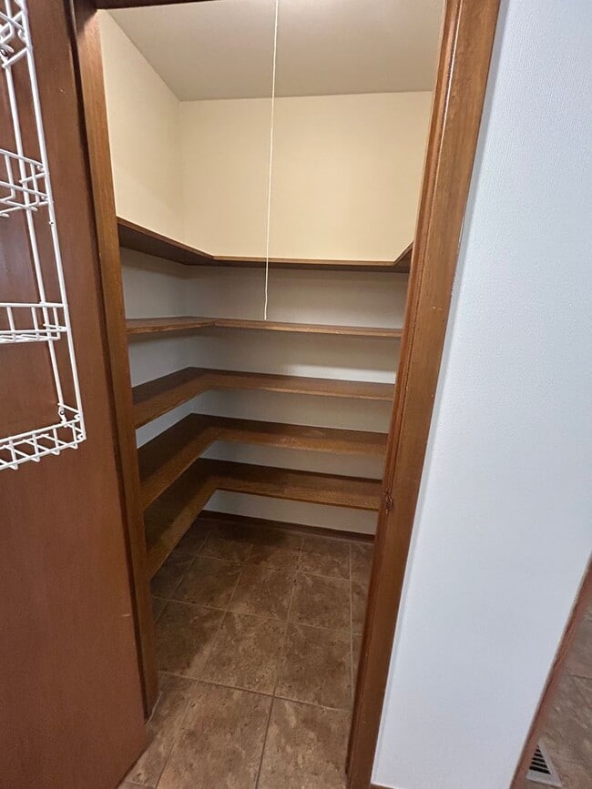 Photo - 3 Bedroom 2 Bath Ranch Style Home in Forest Park