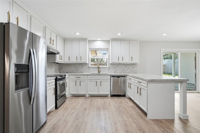 Photo - 10411 Londonderry Dr