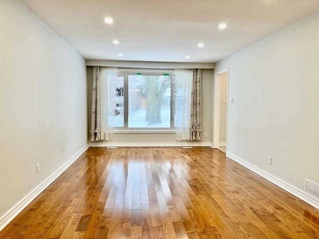 Photo - 35 Drysdale Crescent