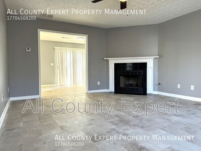 Photo - 3232 Sentinel Cir