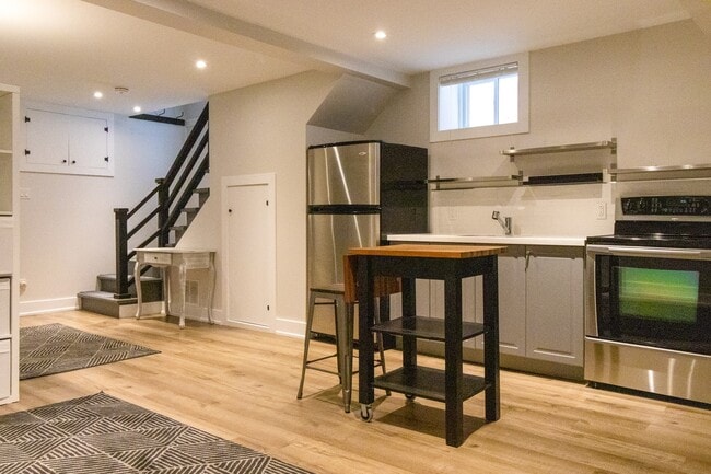 Photo - 48 Albani St