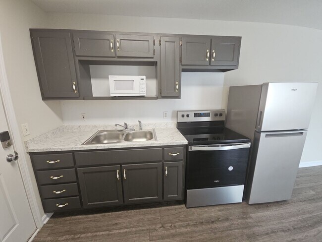 Photo - 1351 N Dixie Ave Unit A5