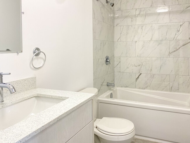 Photo - 630 Cummings Ave Unit 113