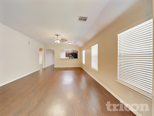 Photo - 21419 Palma Grove Way