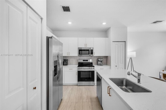 Photo - 11927 NW 46th St