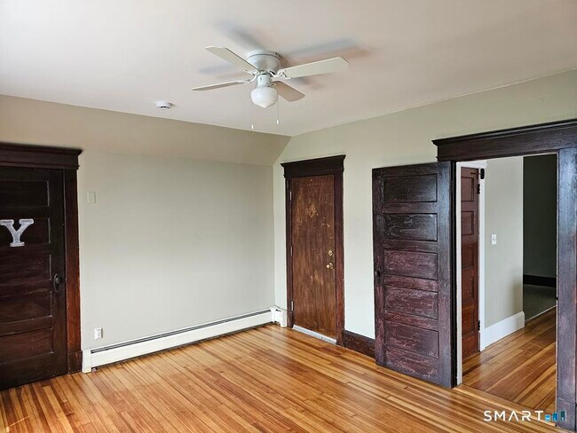 Photo - 169 Winchester Ave Unit 3