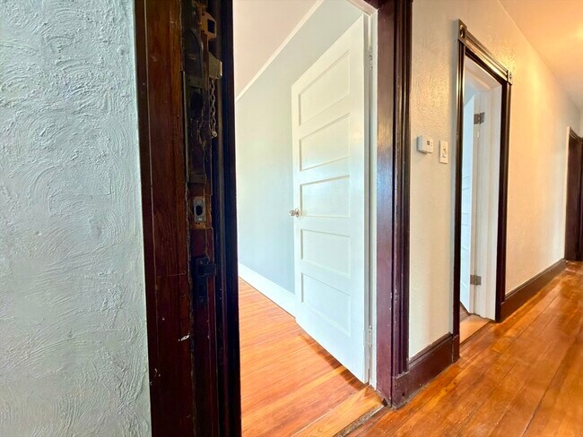 Photo - 18 Harold Park Unit 3