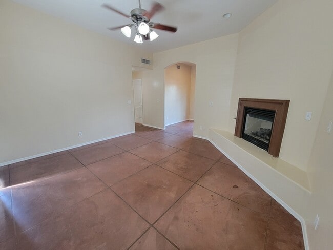 Photo - 3331 E Bermuda St