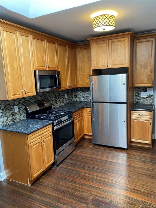 Building Photo - 474 Bedford Rd Unit 1