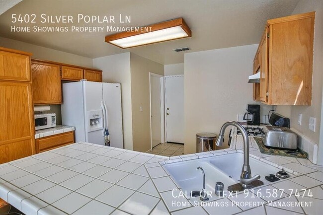 Photo - 5402 Silver Poplar Ln