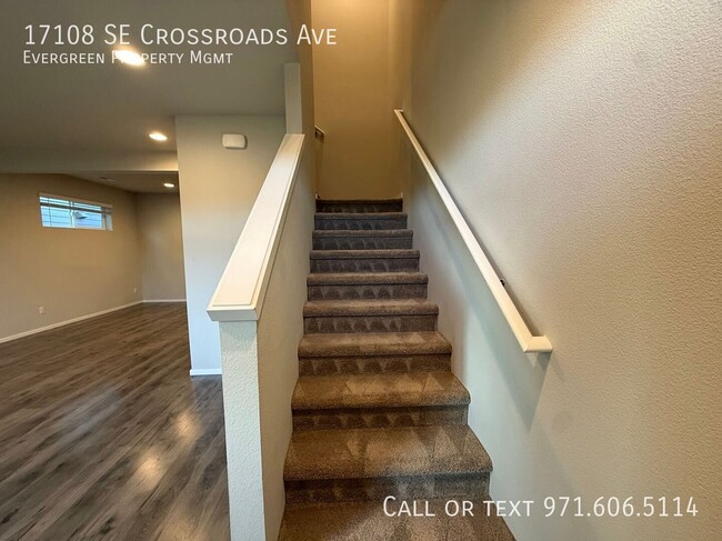 Photo - 17108 SE Crossroads Ave