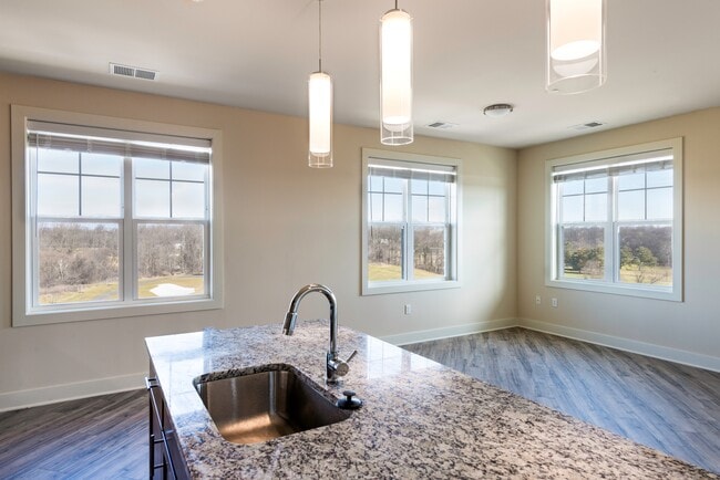 Mt. Villa Apartments at Turf Valley