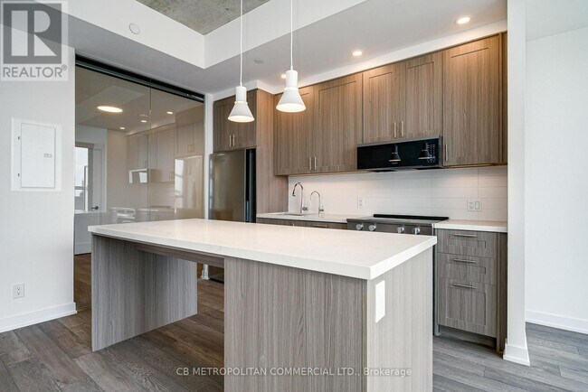 Photo - 2946 Dundas St W Unit 516