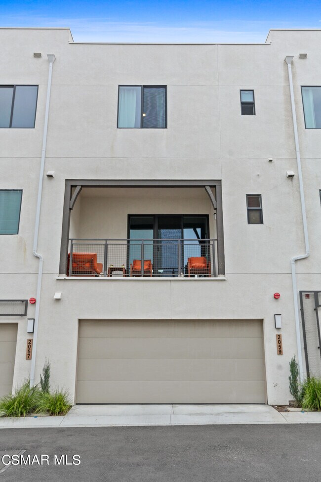Photo - 2059 Rosecrans Ave