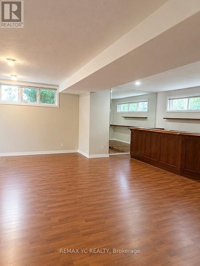 Photo - 201 Harlandale Ave