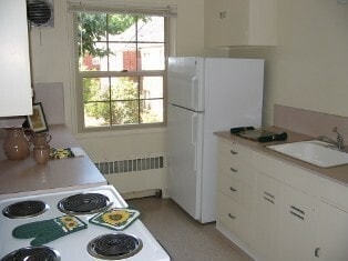 Photo - Parkview Apartments