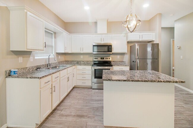 Photo - 1813 Stauffer Street, 3