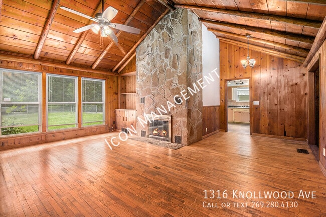 Photo - 1316 Knollwood Ave