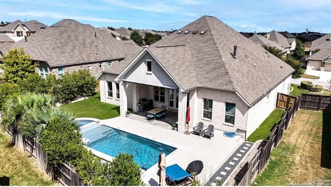 Photo - 128 Short Bush Pass