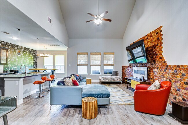 Photo - 7314 Saddle Tree Dr