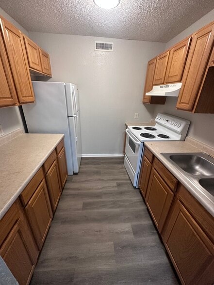 2nd Bedroom Kitchen