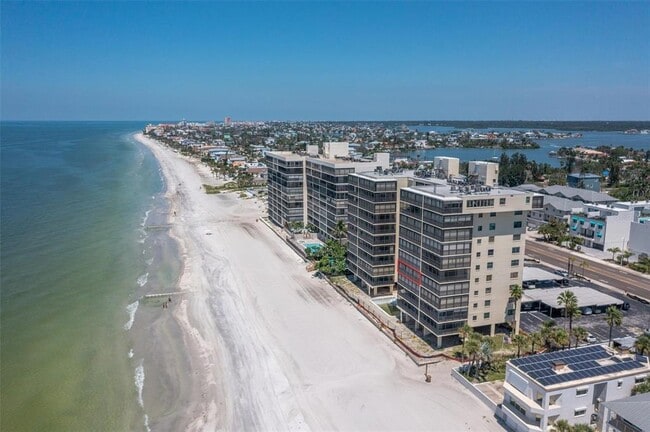 Building Photo - 15400 Gulf Blvd Unit 402 Rental