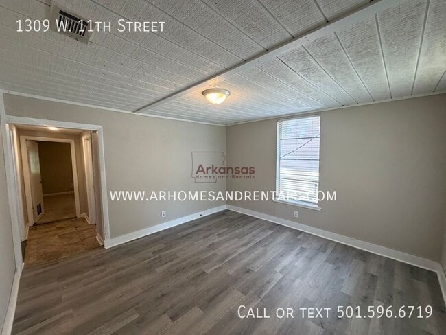 Photo - 1309 W 11th St